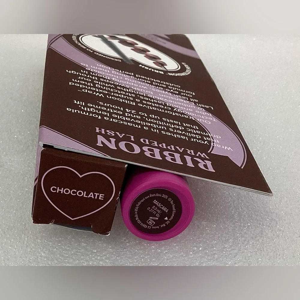 Too Faced Ribbon Wrapped Lash Mascara Color Chocolate Extreme Length Tubing